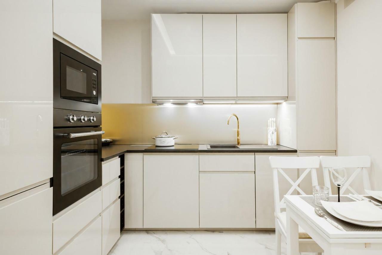 Apartments Aura Sky By Noclegi Renters Varsovia Exterior foto