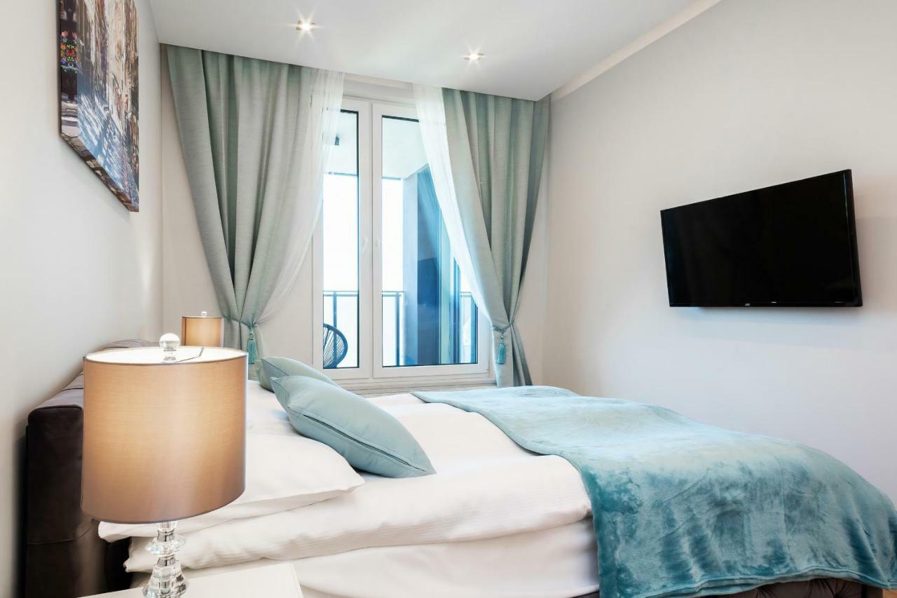 Apartments Aura Sky By Noclegi Renters Varsovia Exterior foto